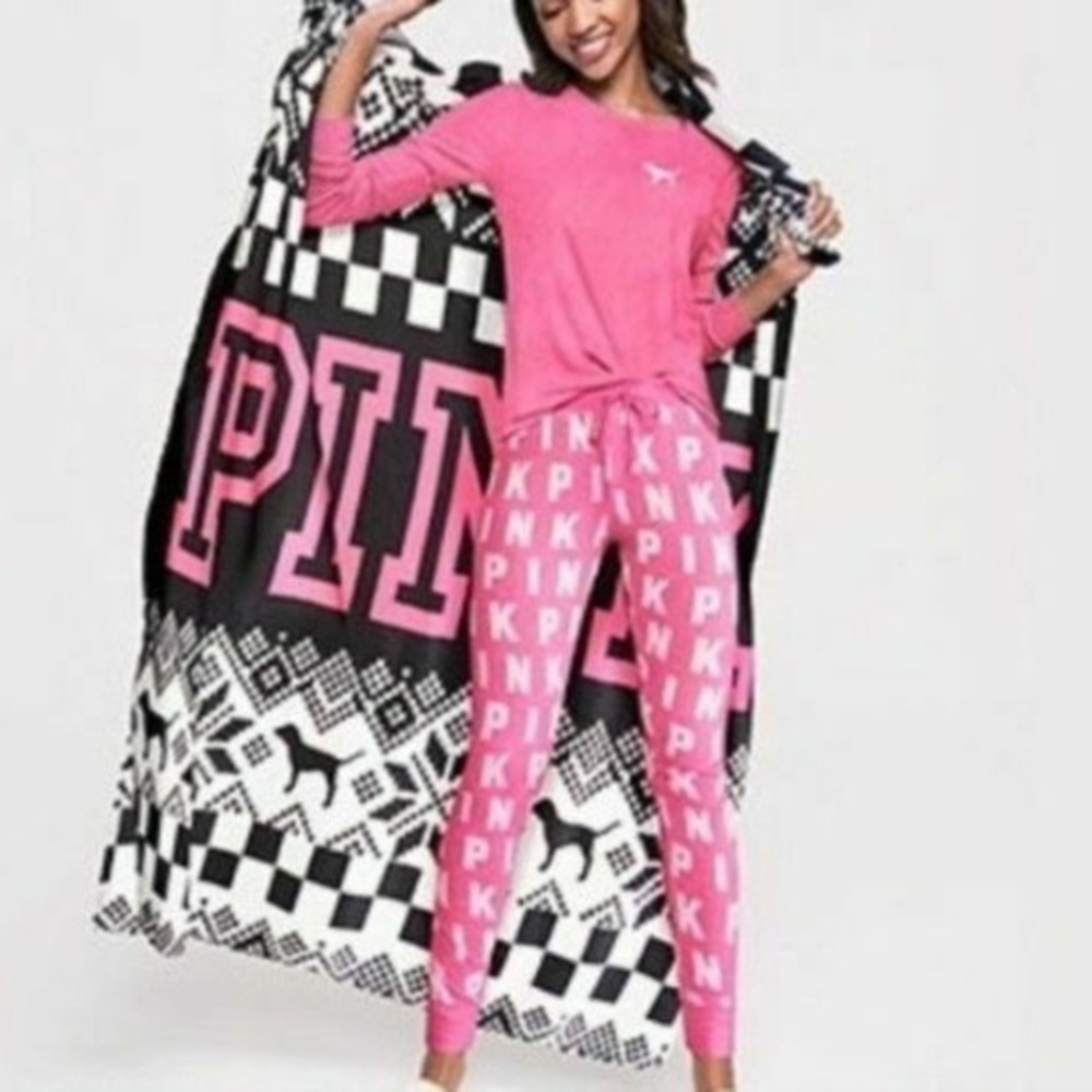 VS Pink Logo Fleece Blanket